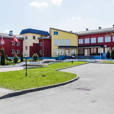 Hotel Suvorov Кобрин Экстерьер фото