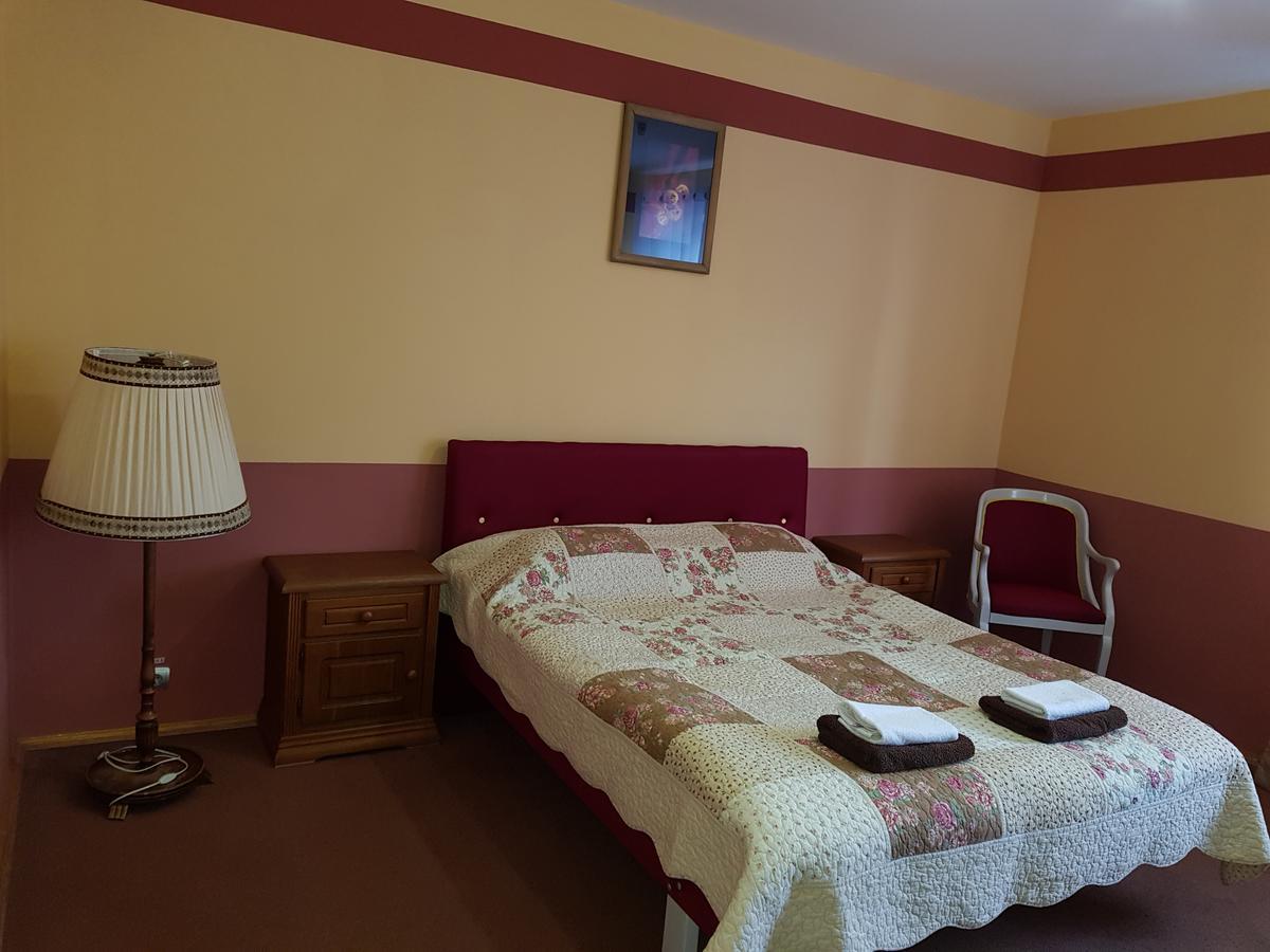 Hotel Suvorov Кобрин Экстерьер фото